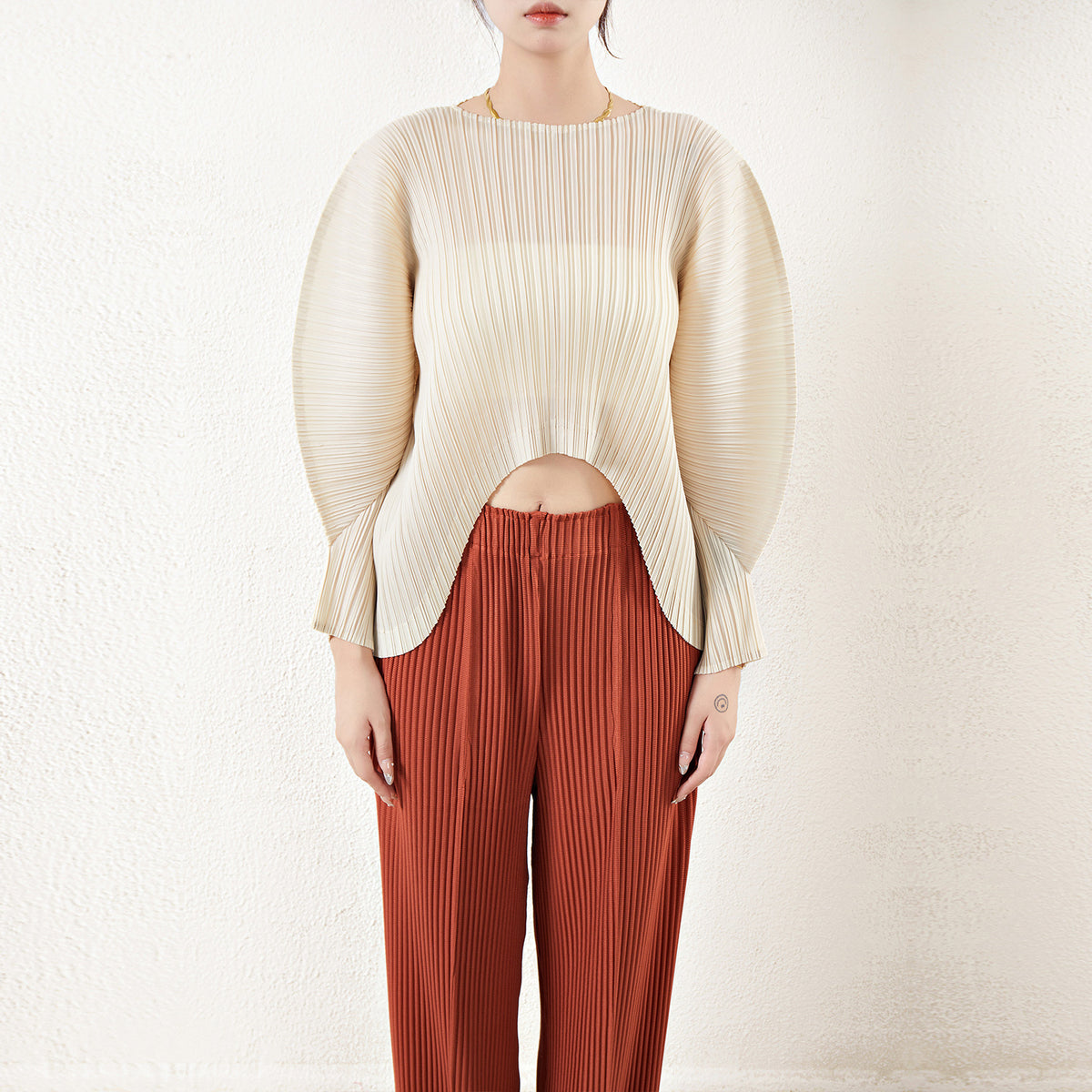 Pleated Batwing Sleeve Cardigan Top – Lightweight and Stylish Layer for Women