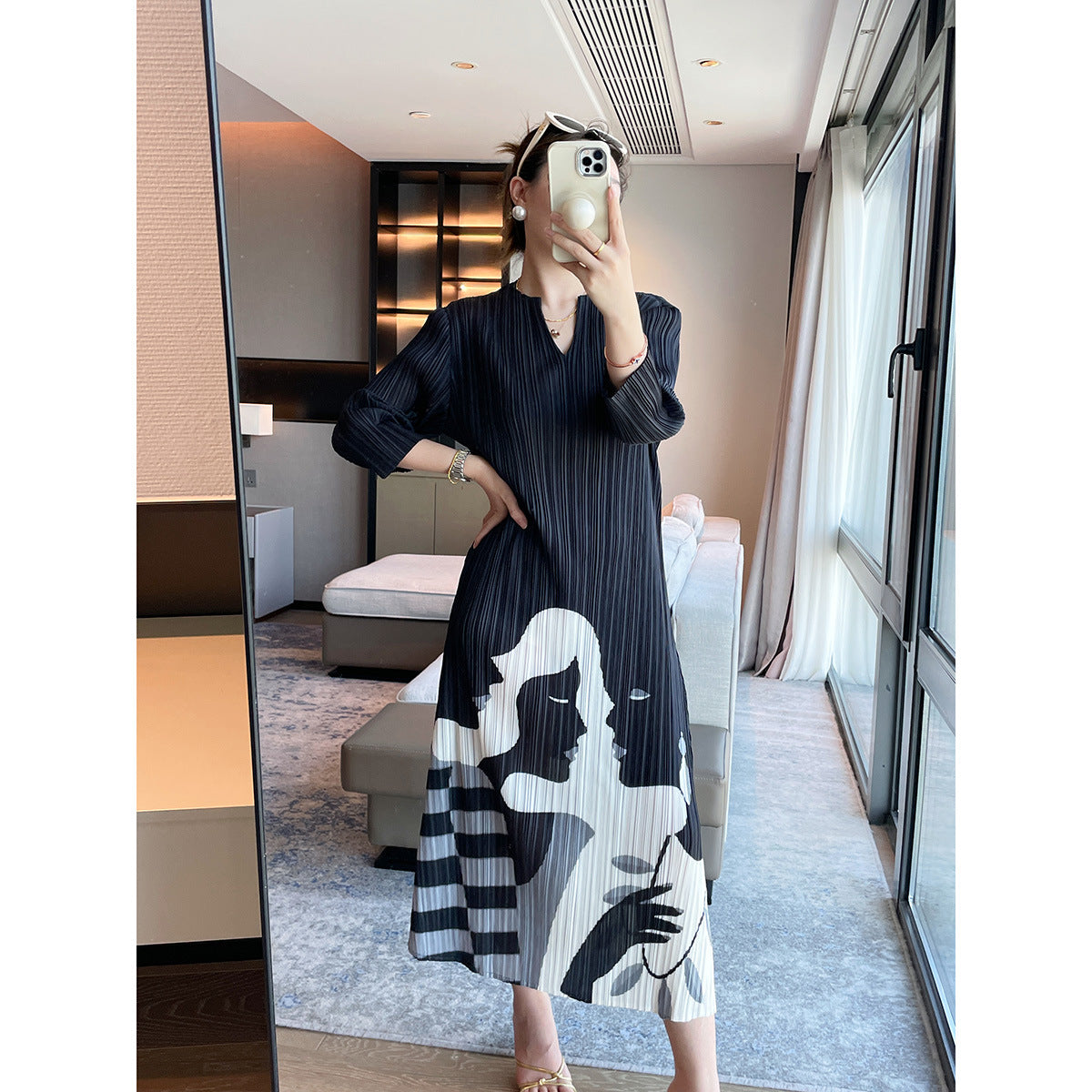 2025 Fall Winter Pleated V-Neck Printed Maxi Dress – Elegant Slim Fit French Style