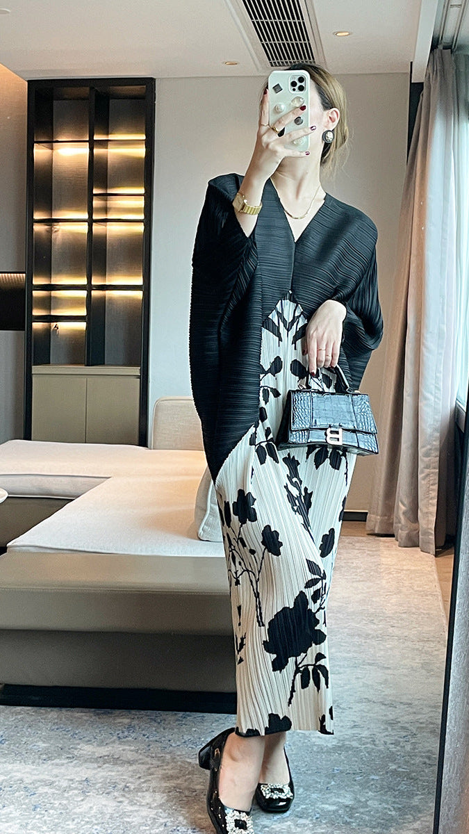 Pleated spring 2025 high-end French high-end print fashion dress with elegant temperament and loose flesh covering long skirt
