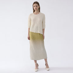Pleated Fish Scale Gradient Skirt – High Waist A-Line Slit Design