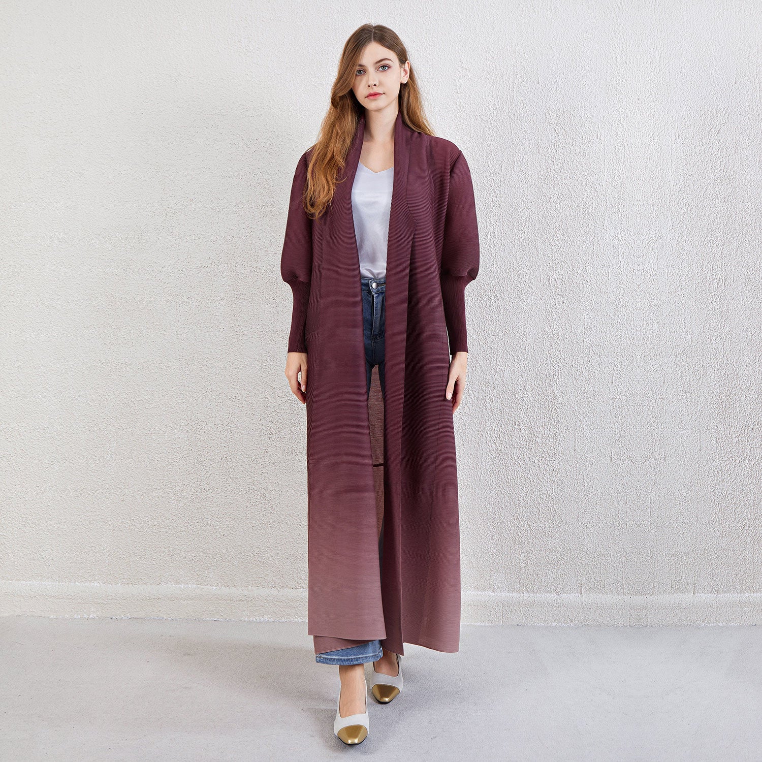 Pleated Gradient Abaya Dress – Modest and Elegant Women’s Maxi