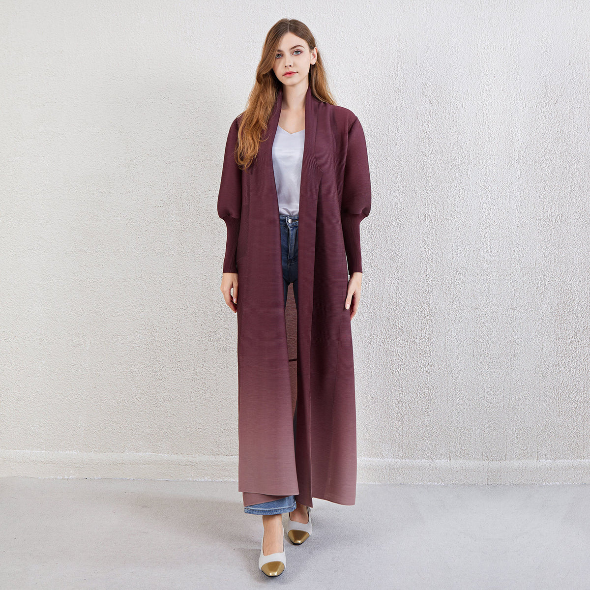 Pleated Gradient Abaya Dress – Modest and Elegant Women’s Maxi