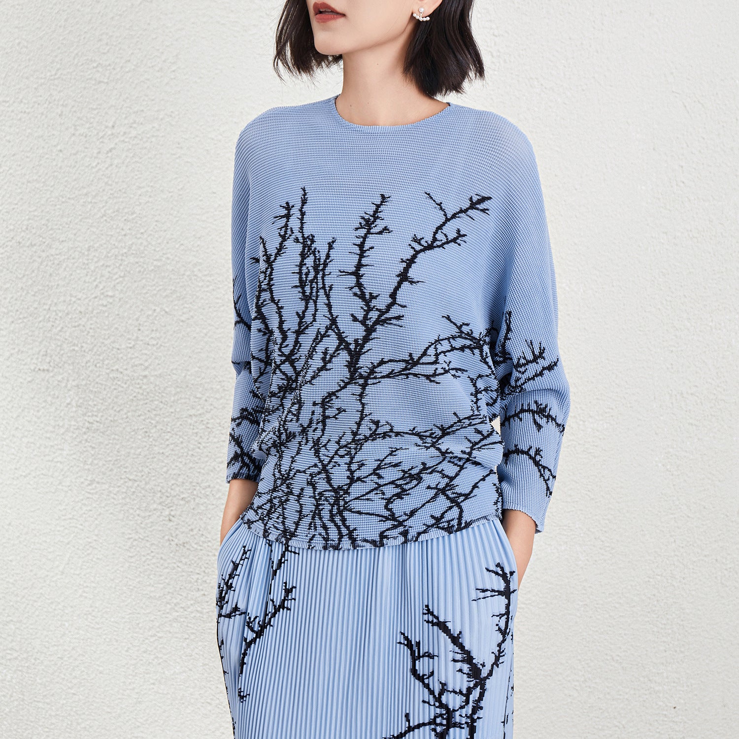 Pleated Batwing Top and Back-Slit Skirt Set – Modern Two-Piece Outfit