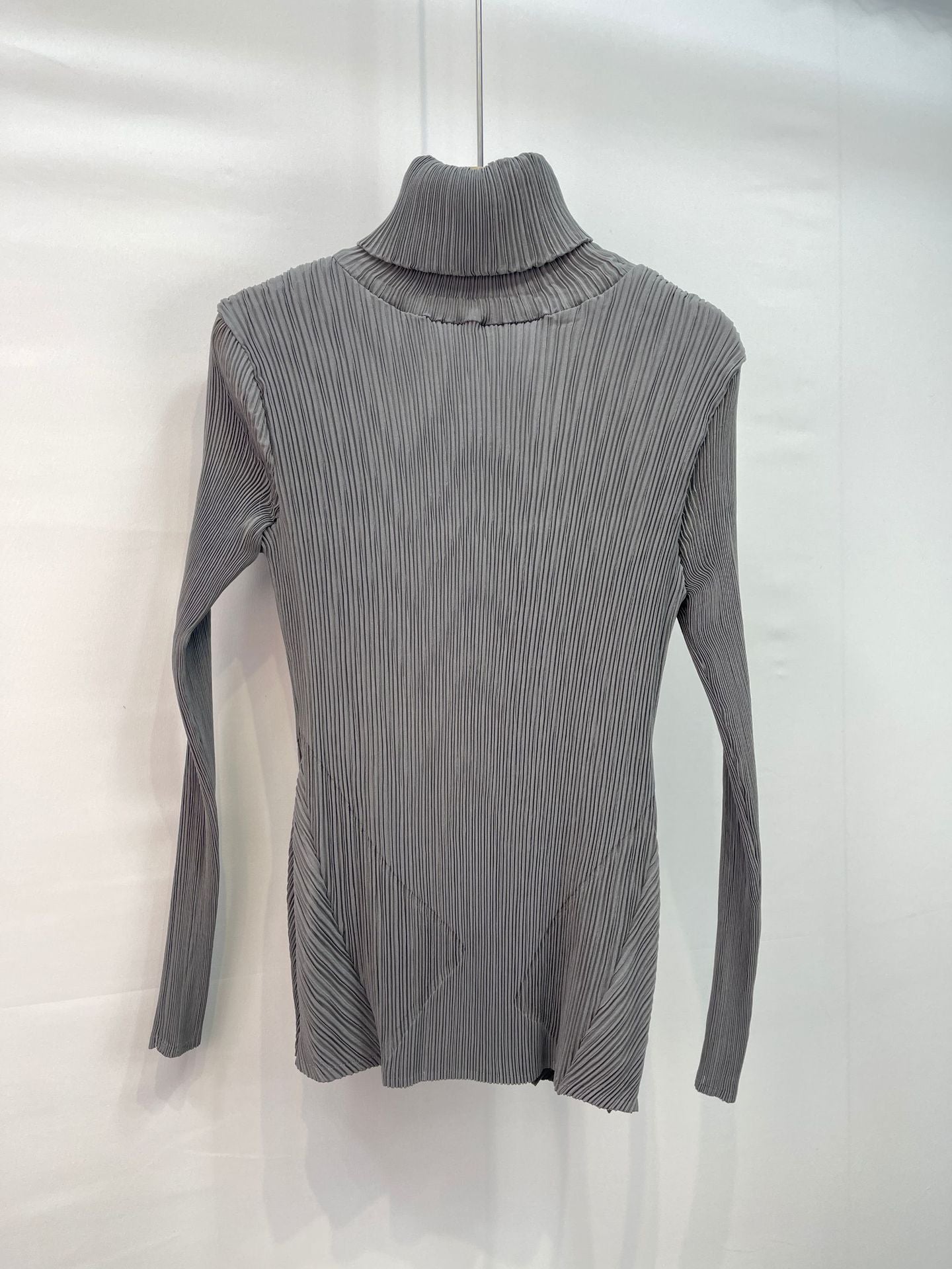 2025 Fall Winter Pleated Knit Top – Cozy High Neck, Slim Fit, Everyday Style