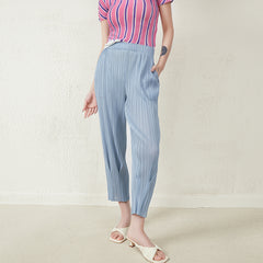Pleats Please Cropped Harem Pants – Slimming Pleated Casual Style