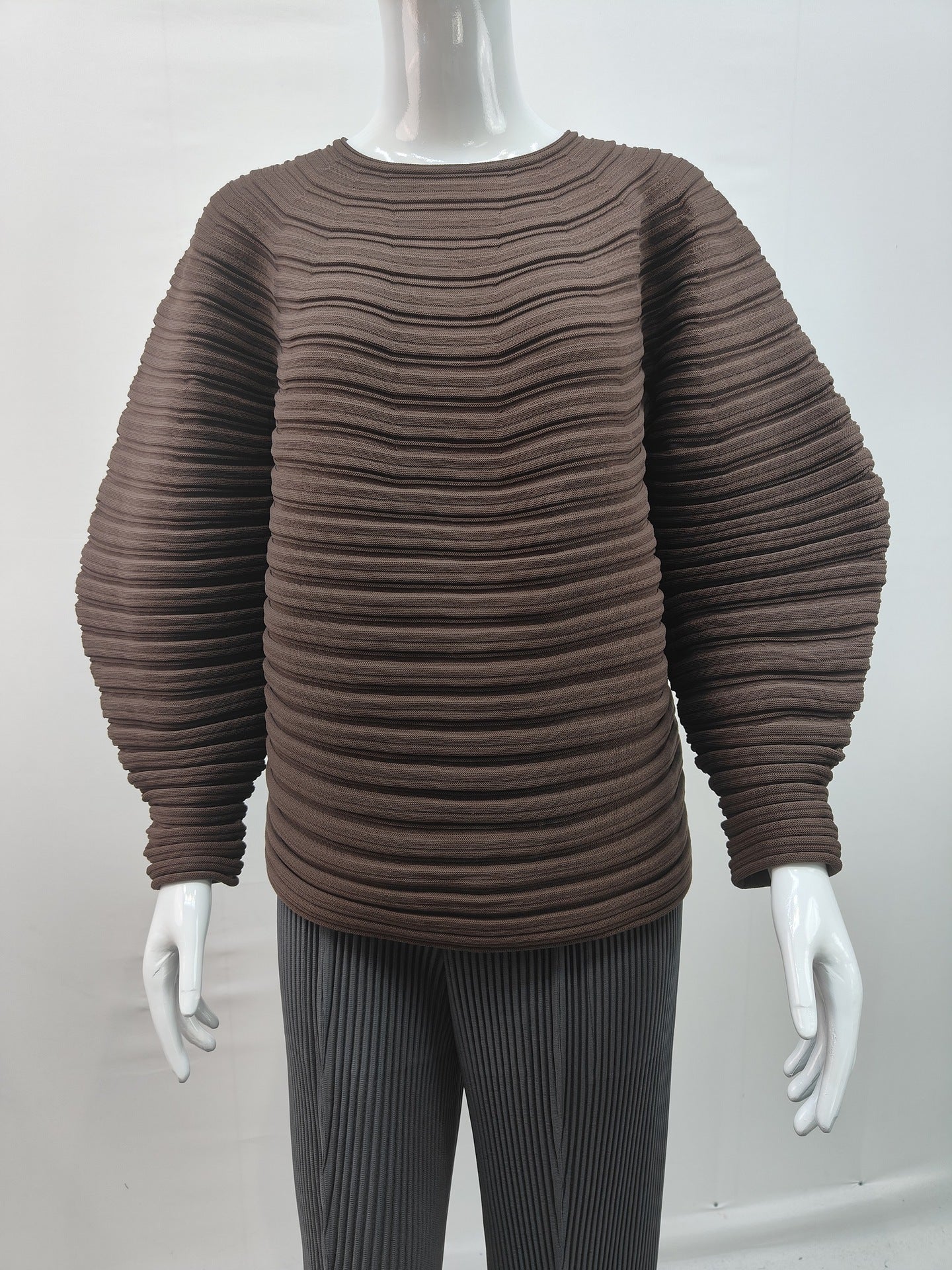 2025 Winter Japanese Pleated Sweater – Crew Neck, Soft Knit, Long Sleeve Solid Color Style