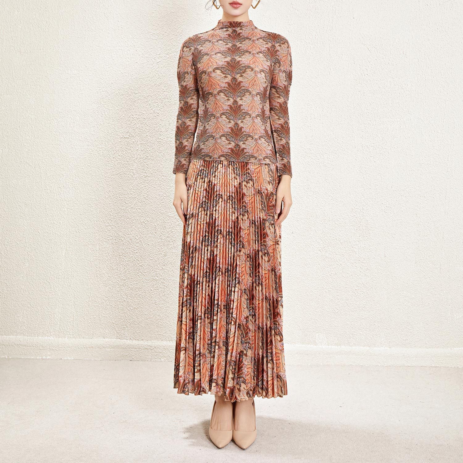 Pleated Retro Top and Skirt Set – Chic Two-Piece Outfit for Women