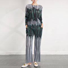 Pleated Printed Plus-Size Top and Pants Set – Stylish Two-Piece Outfit