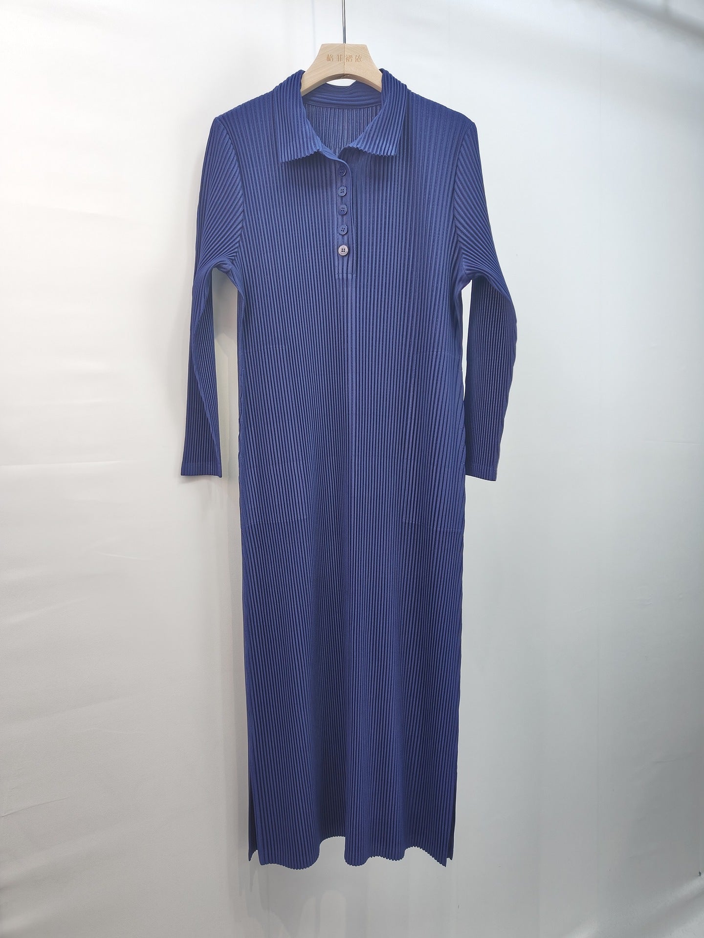 2025 Fall Pleated Midi Dress – Long Sleeve Polo Neck, Elegant Drape, Everyday Chic