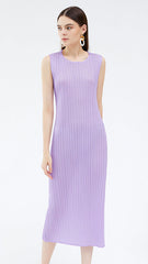Japanese Style Sleeveless Pleated Dress – Round Neck Elegant Midi