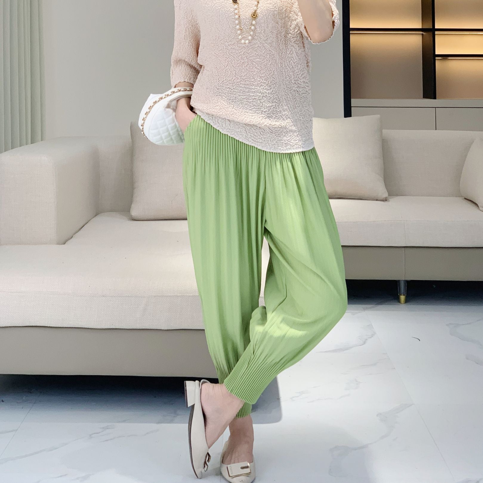 Harem Pants – Fall 2025 Loose Fit Cropped Trousers, Slimming and Plus-Size Friendly