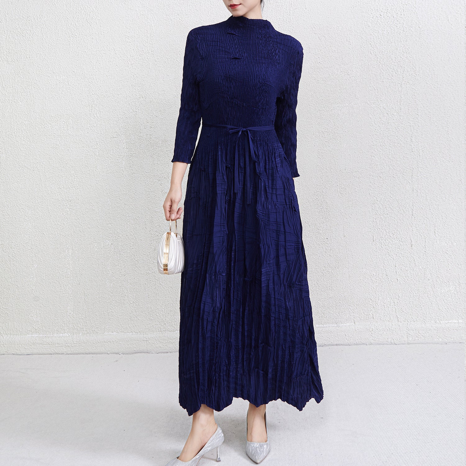 2025 Fall Winter Pleated Plus-Size Maxi Dress – Lace-Up Waist, Irregular Hem, Elegant Casual Style