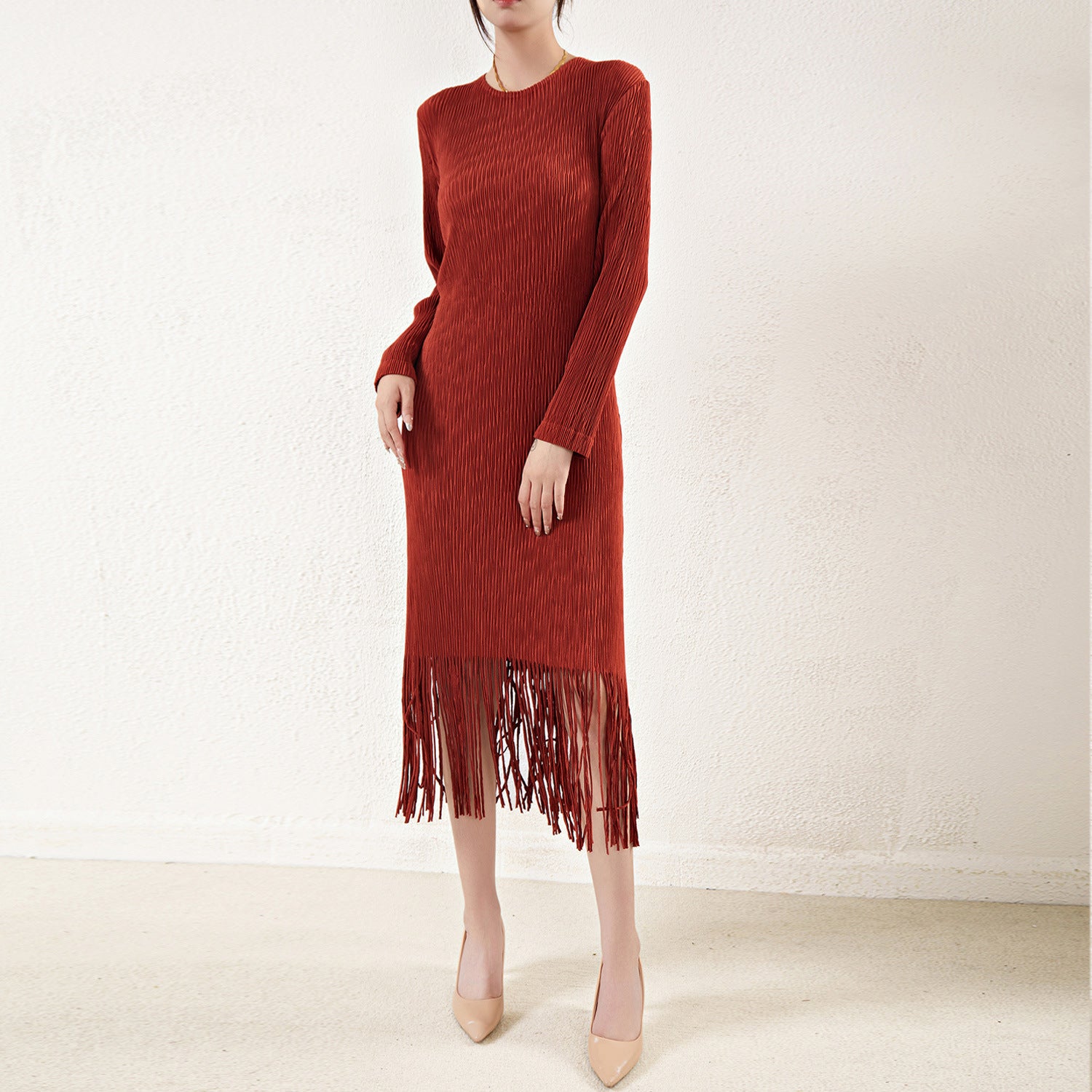 Pleated Knitted Tassel Skirt Dress – Chic and Elegant Women’s Outfit