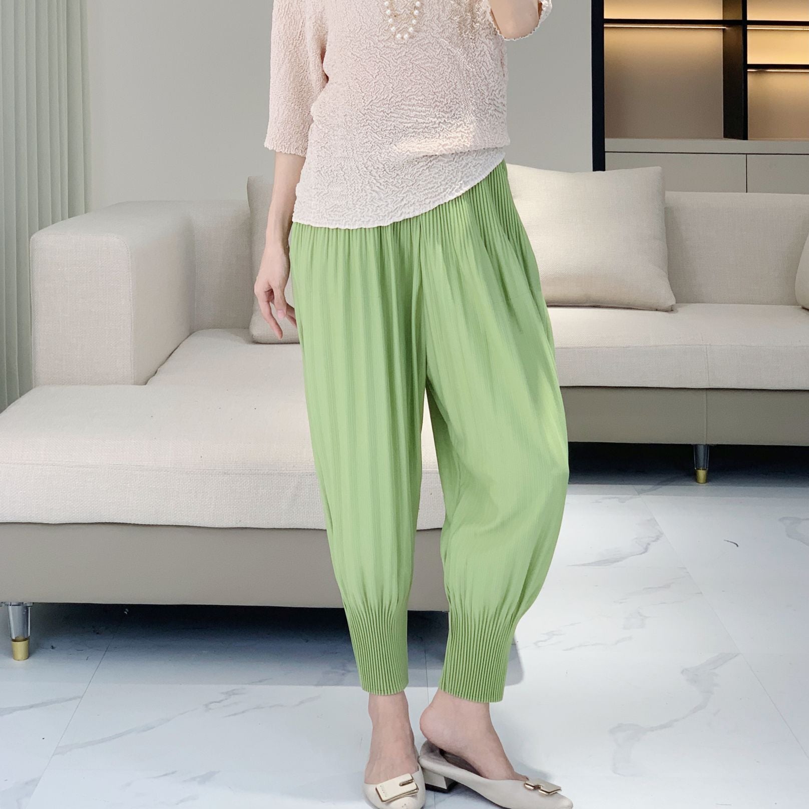 Harem Pants – Fall 2025 Loose Fit Cropped Trousers, Slimming and Plus-Size Friendly