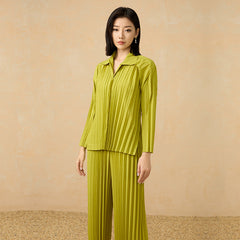 2025 Pre-Spring Handmade Pleated Two-Piece Set – Cardigan Top & Straight-Leg Pants, Effortless Chic